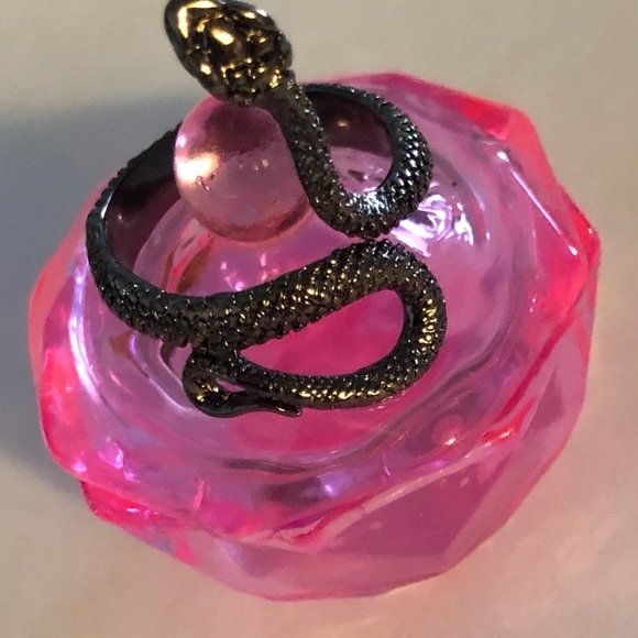 Singer snake ring - Picture 2 of 3